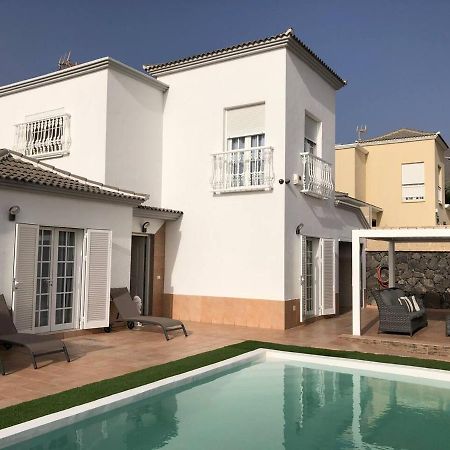 אדחה Villa Vanesa Luxury Private Villa With A Heated Pool, 4 Bedrooms And 4 Bathrooms מראה חיצוני תמונה