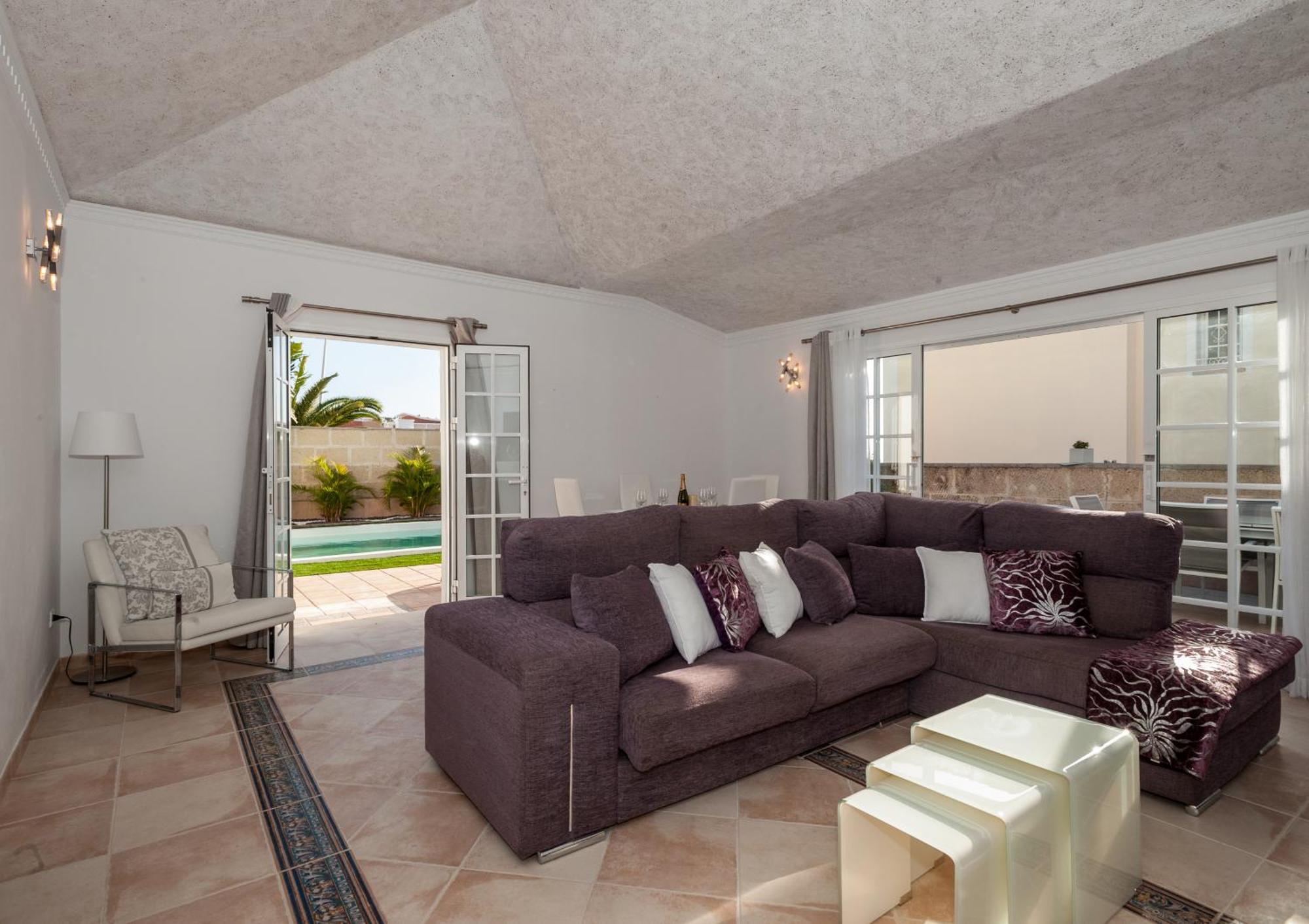 אדחה Villa Vanesa Luxury Private Villa With A Heated Pool, 4 Bedrooms And 4 Bathrooms מראה חיצוני תמונה