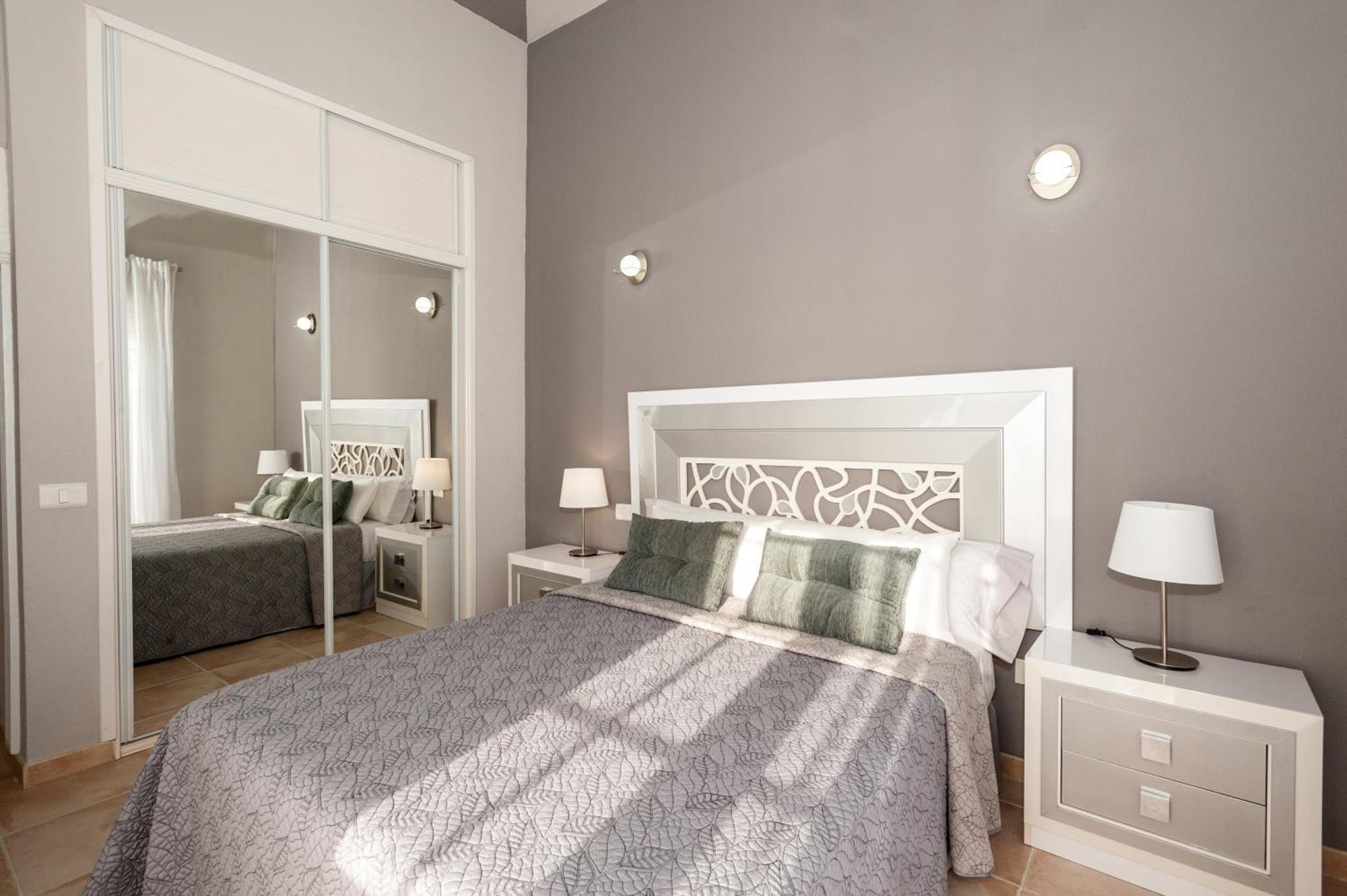 אדחה Villa Vanesa Luxury Private Villa With A Heated Pool, 4 Bedrooms And 4 Bathrooms מראה חיצוני תמונה