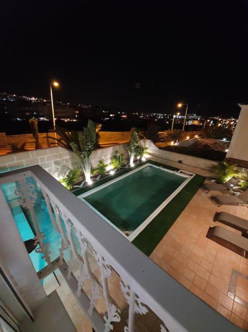 אדחה Villa Vanesa Luxury Private Villa With A Heated Pool, 4 Bedrooms And 4 Bathrooms מראה חיצוני תמונה