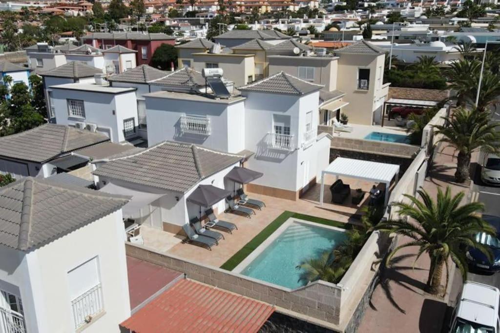אדחה Villa Vanesa Luxury Private Villa With A Heated Pool, 4 Bedrooms And 4 Bathrooms מראה חיצוני תמונה