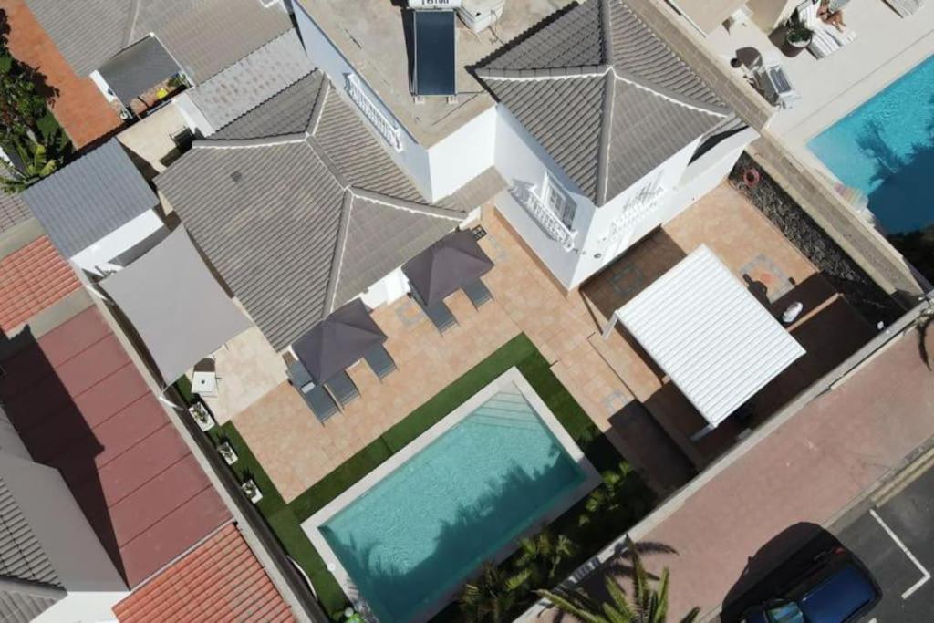 אדחה Villa Vanesa Luxury Private Villa With A Heated Pool, 4 Bedrooms And 4 Bathrooms מראה חיצוני תמונה