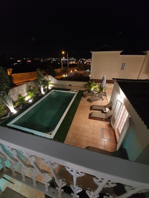 אדחה Villa Vanesa Luxury Private Villa With A Heated Pool, 4 Bedrooms And 4 Bathrooms מראה חיצוני תמונה