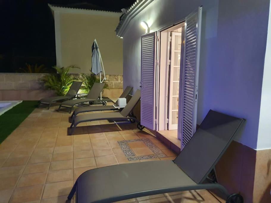 אדחה Villa Vanesa Luxury Private Villa With A Heated Pool, 4 Bedrooms And 4 Bathrooms מראה חיצוני תמונה