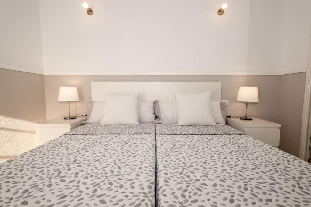 אדחה Villa Vanesa Luxury Private Villa With A Heated Pool, 4 Bedrooms And 4 Bathrooms מראה חיצוני תמונה